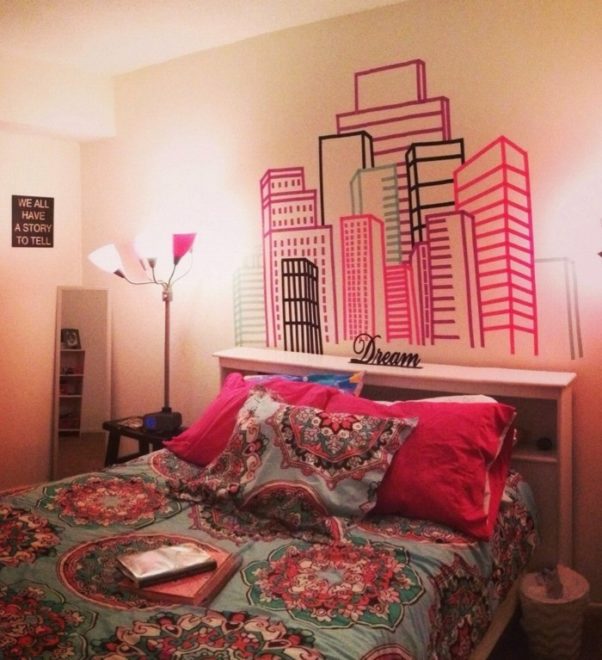 цветной скотч Washi Tape на старых обоях